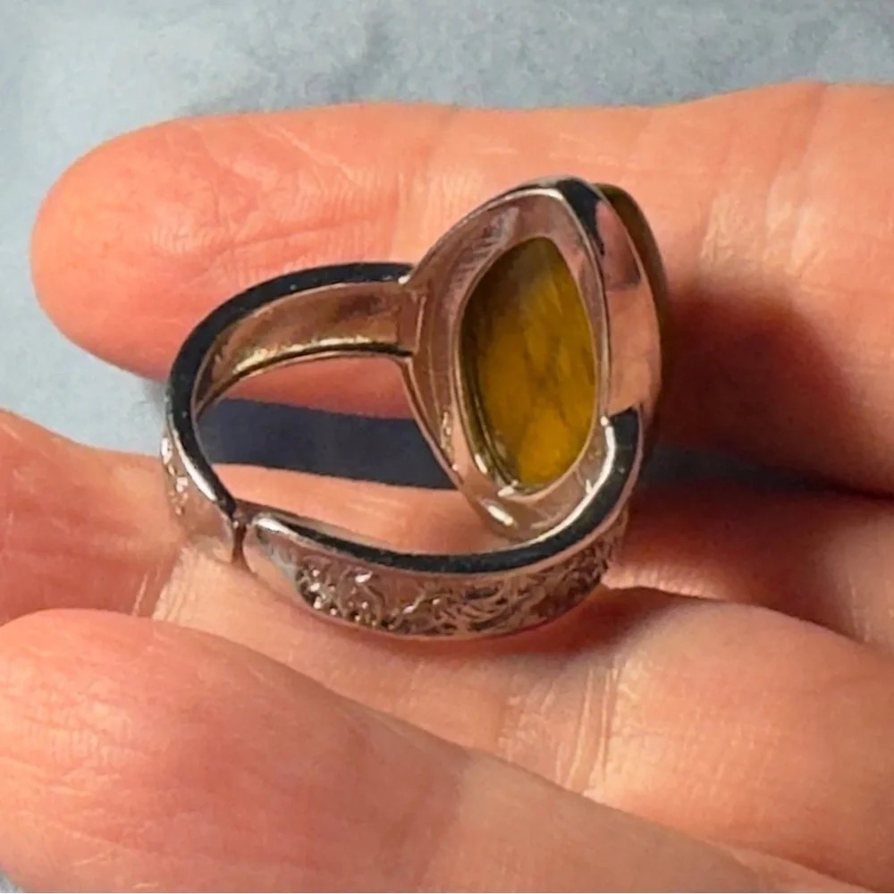 Gilded Horizon Studio Series Tiger Eye Adjustable Ring Gift Boxed - Picture 5 of 5